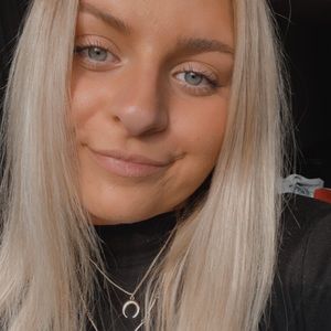 Meet your Posher, Kelsee